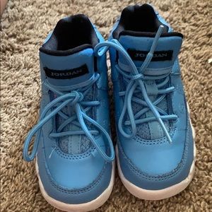 Toddler Jordan sneakers 👟